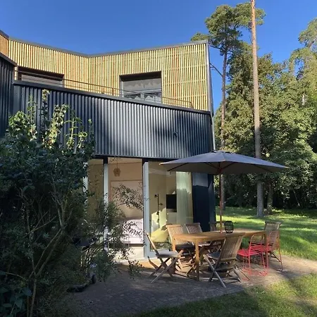 Super By The Templin