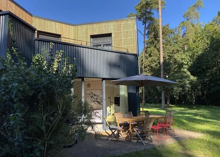 Super By The Templin